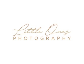 Little Ones Photography logo design by bricton