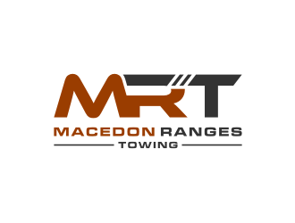 Macedon Ranges Towing logo design by Zhafir