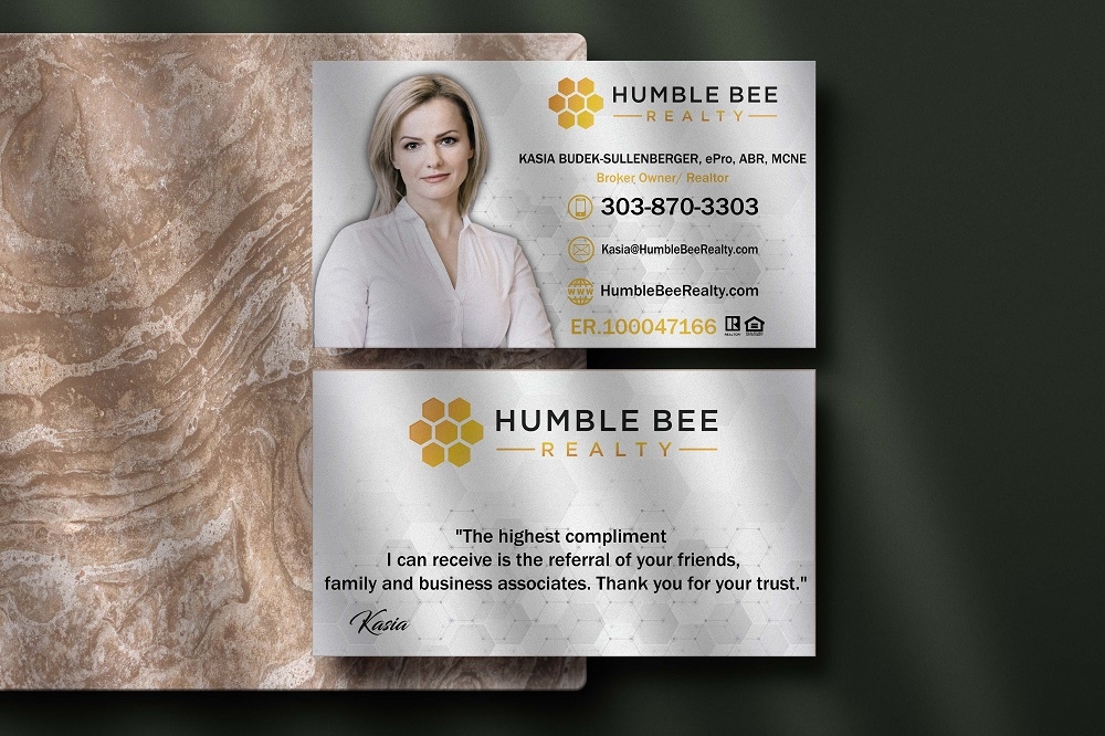 Humble Bee Realty logo design by bulatITA