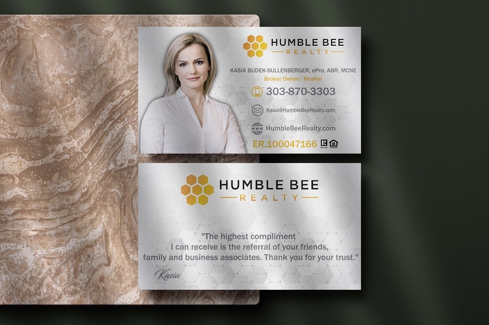 Humble Bee Realty logo design by bulatITA