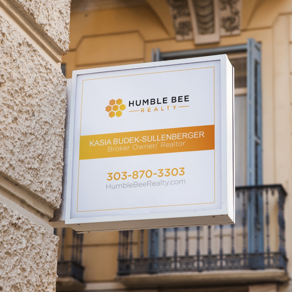 Humble Bee Realty logo design by jhon01