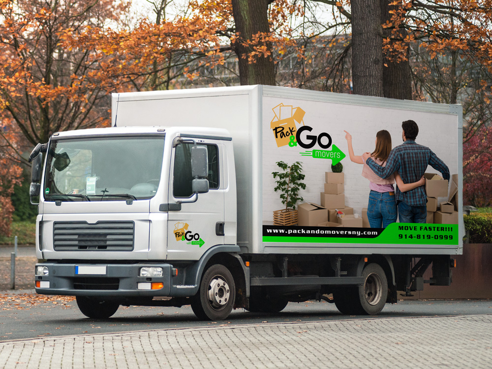 Pack & Go Movers  logo design by Gelotine