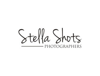 Stella Shots Photographers logo design by bombers